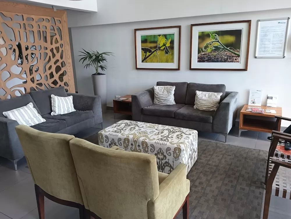 Intercare Century City - Photo 6