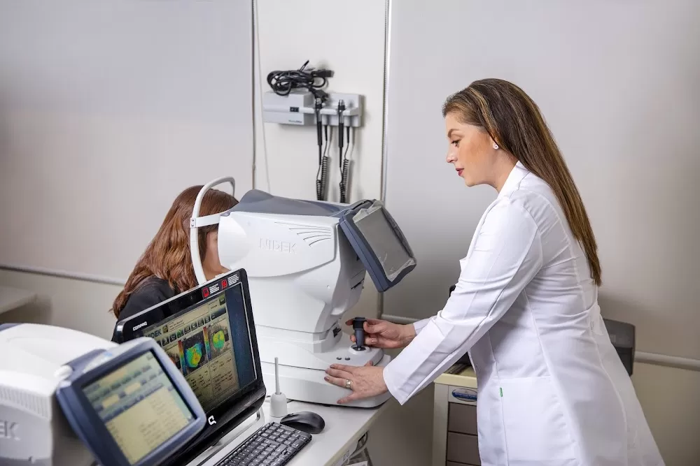 CLINICA DE OJOS CLC - Clínica de Laser y Catarata - Photo 3