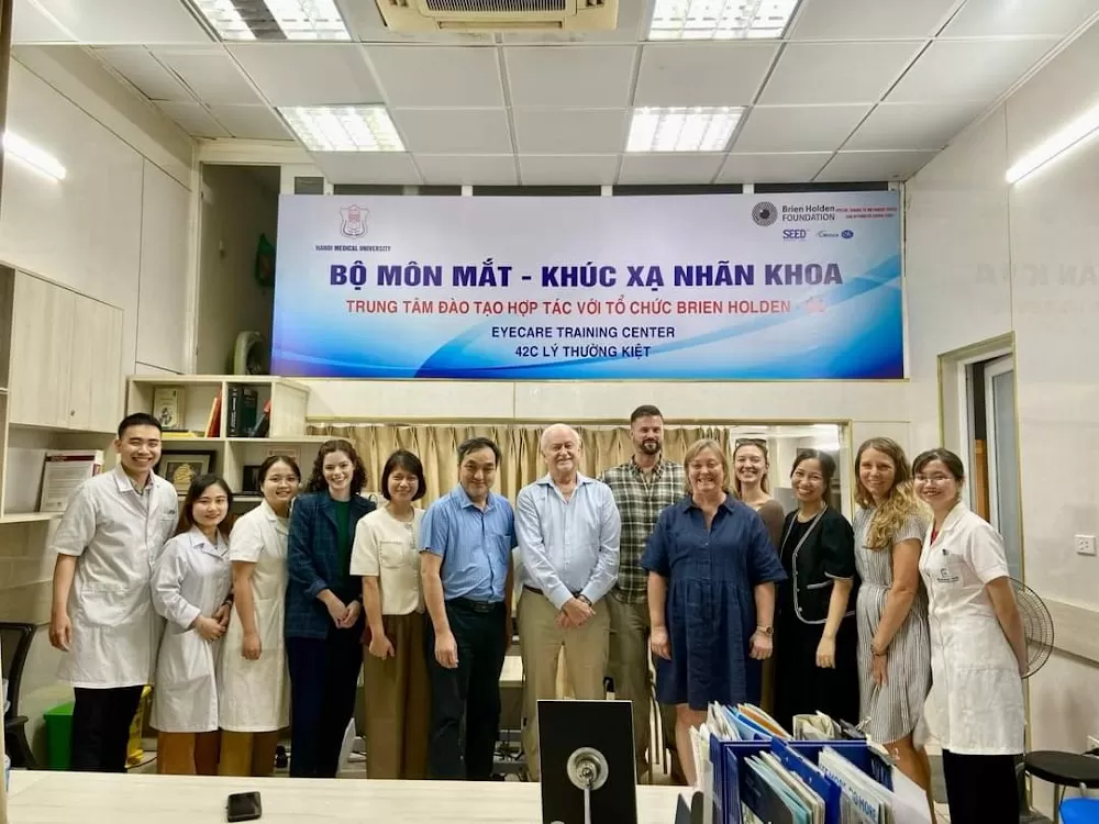 Phòng Khám Mắt BV Đại Học Y - Eye Clinic - Hanoi Medical University Hospital - Photo 7