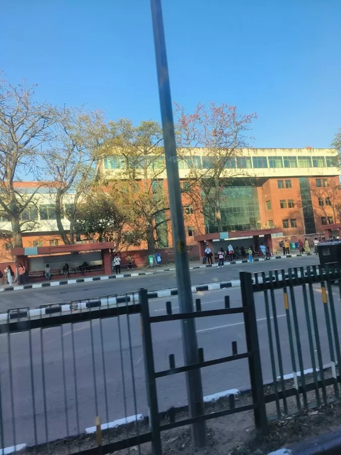 Nehru Hospital (NH) Block PGIMER Chandigarh - Photo 6
