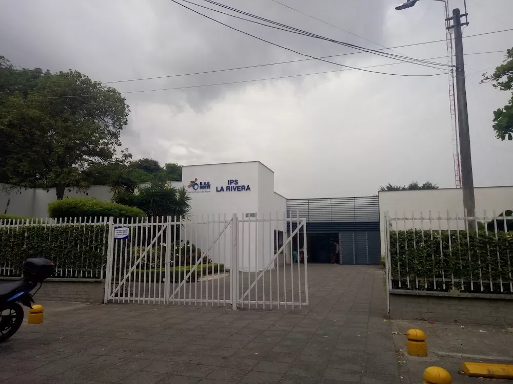 Centro De Salud La Rivera - Photo 5