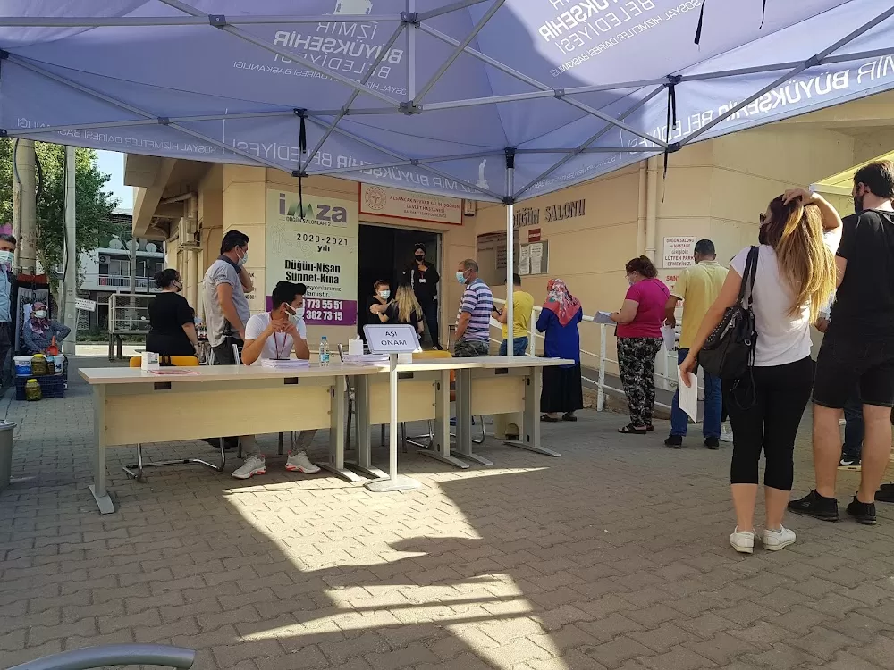 İzmir Alsancak Nevvar Salih İşgören Devlet Hastanesi Bayraklı Semt Polikliniği - Photo 5