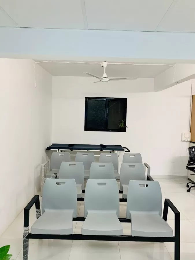 Netraksha Eye Care Titwala East - Photo 3
