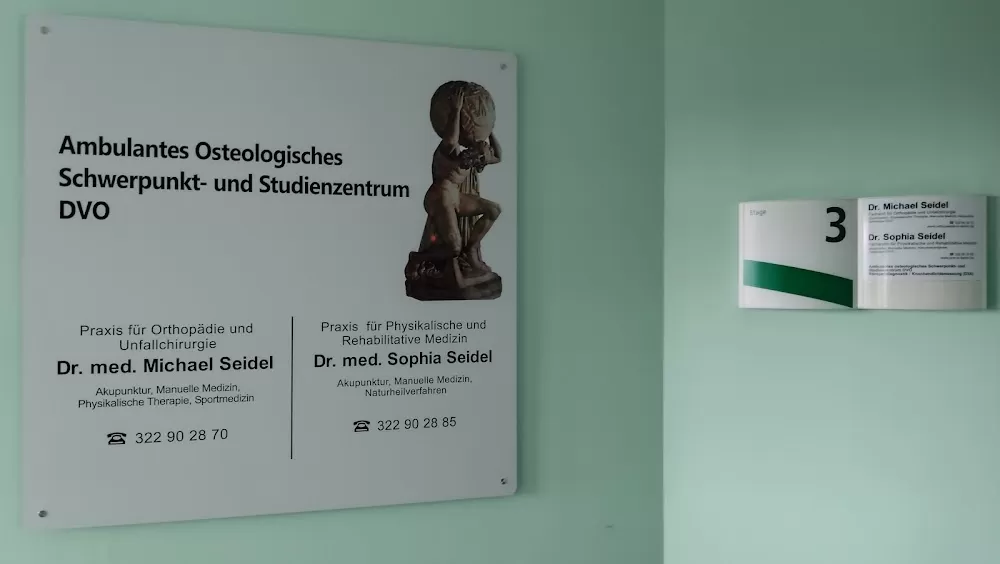 Hospital/Medical center - Photo 5