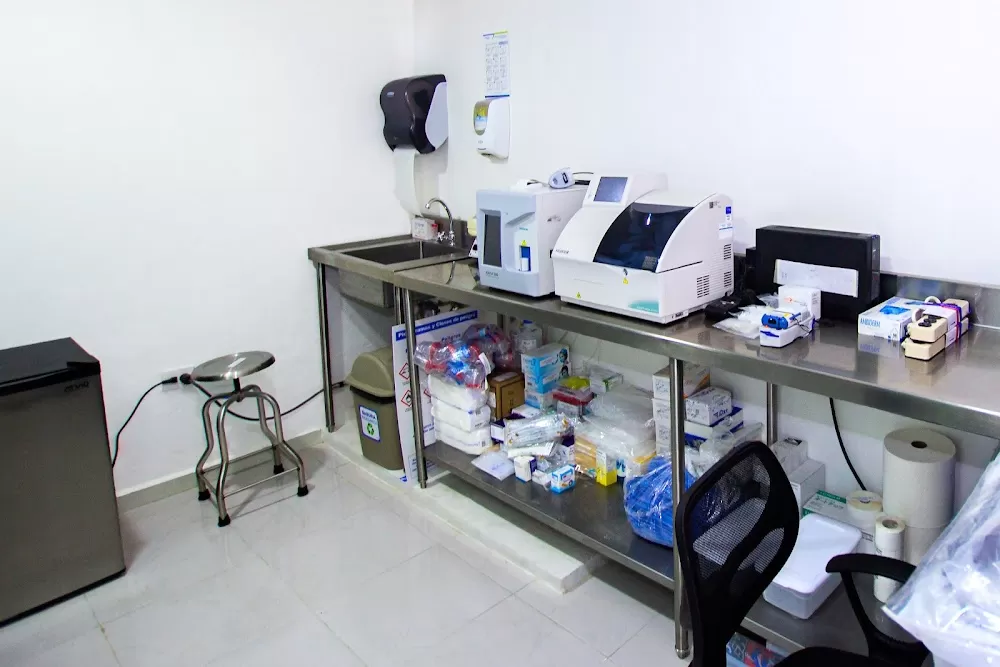 Centro de Atención Médica - AMERIMED ISLA MUJERES - Photo 2