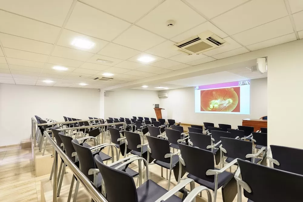 Institut Català de Retina - Photo 6