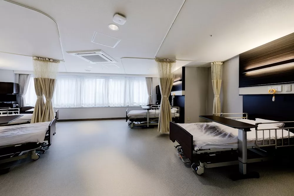 Osaka Orthopedic Surgery Hospital - Photo 2