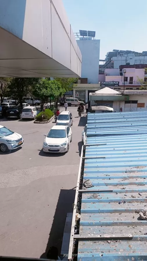 Manipal Hospital Emergency Gate - Photo 4