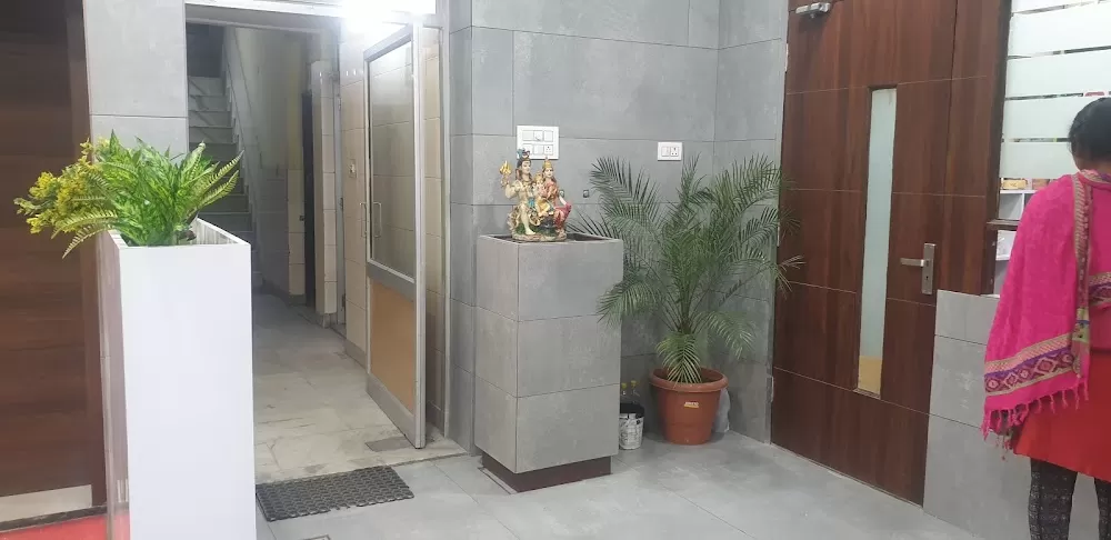 Vardaan Best Surgery Children &Gynae Centre - Photo 3