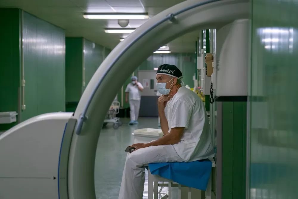 AV Medical Group – Traumatología Barcelona | Centro Médico Teknon - Photo 1