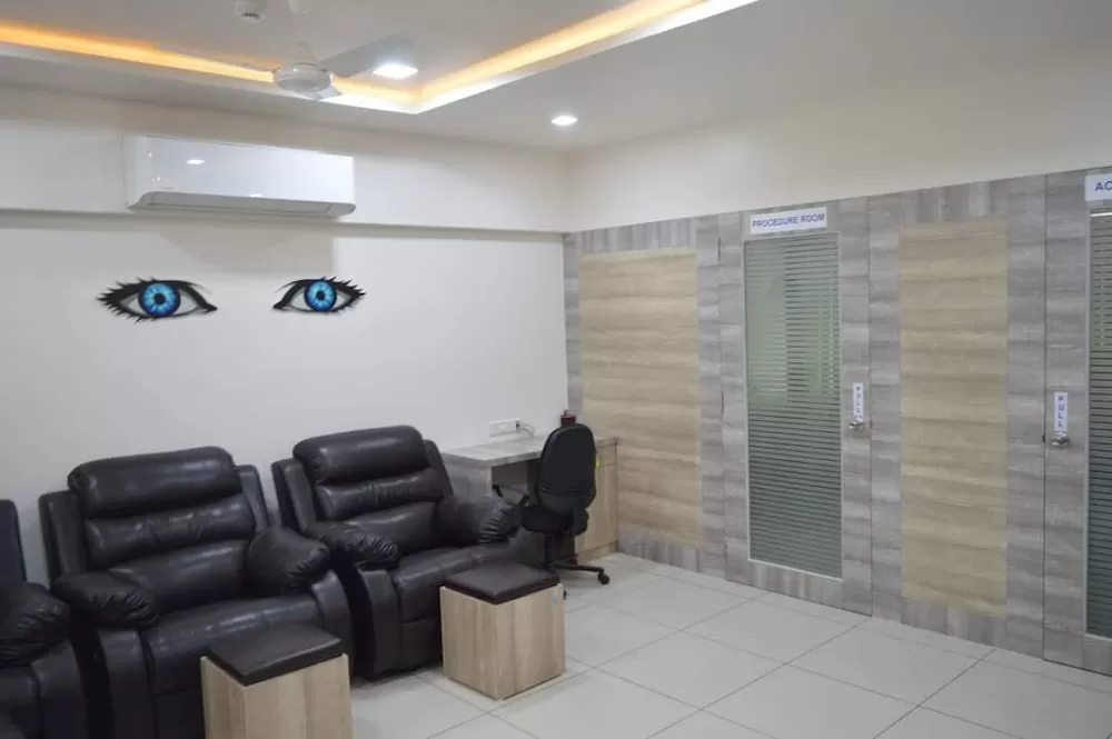 Pandya Eye Hospital (Dr. Nishidh Pandya) | Multispecialty Eye Hospital In Vadodara - Photo 5