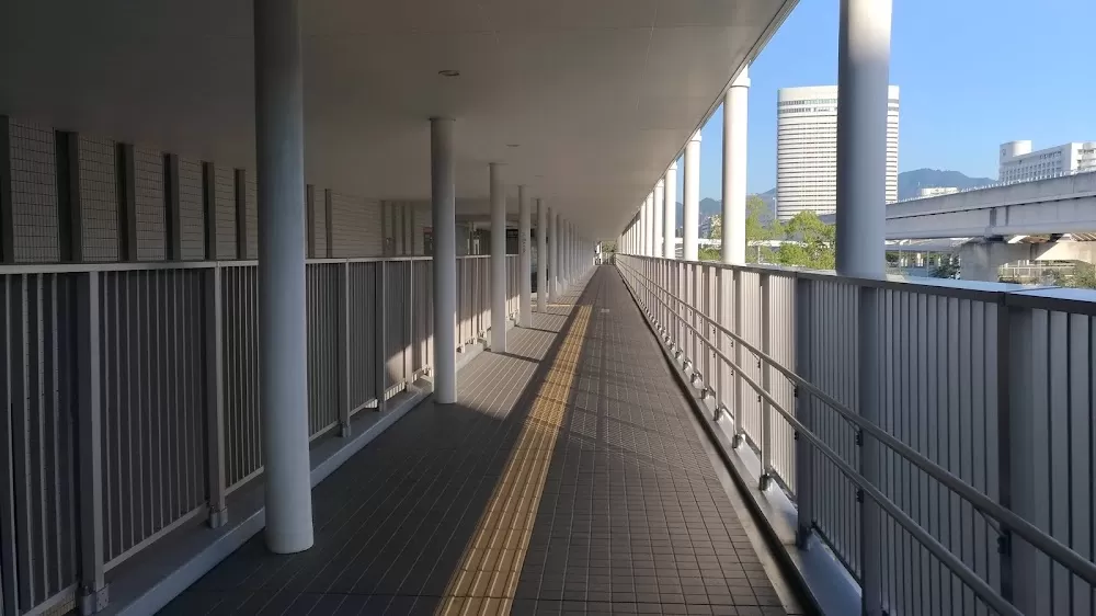 Kobe City Medical Center General Hospital - Photo 6