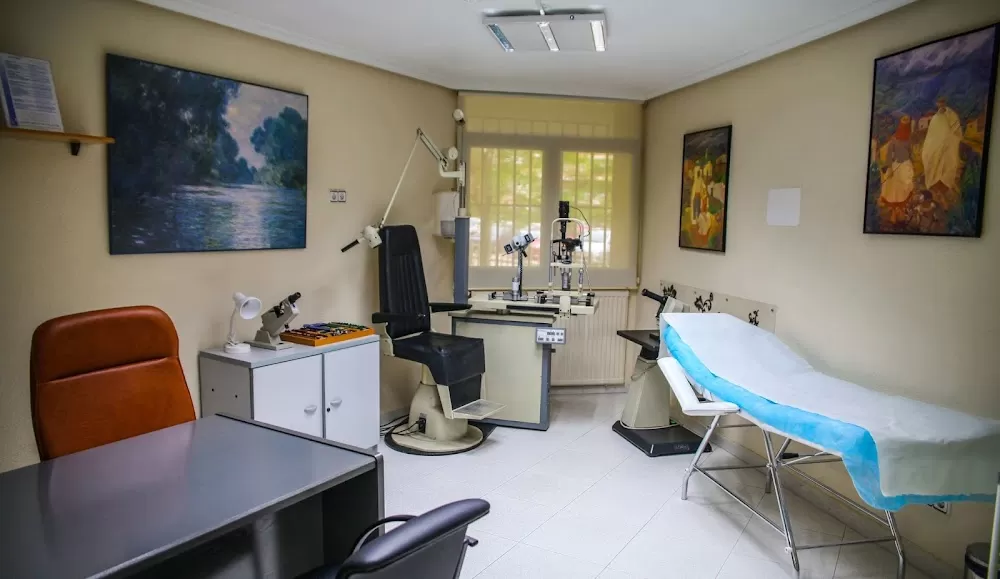 Clinical Center Betanzos 60 - Photo 2