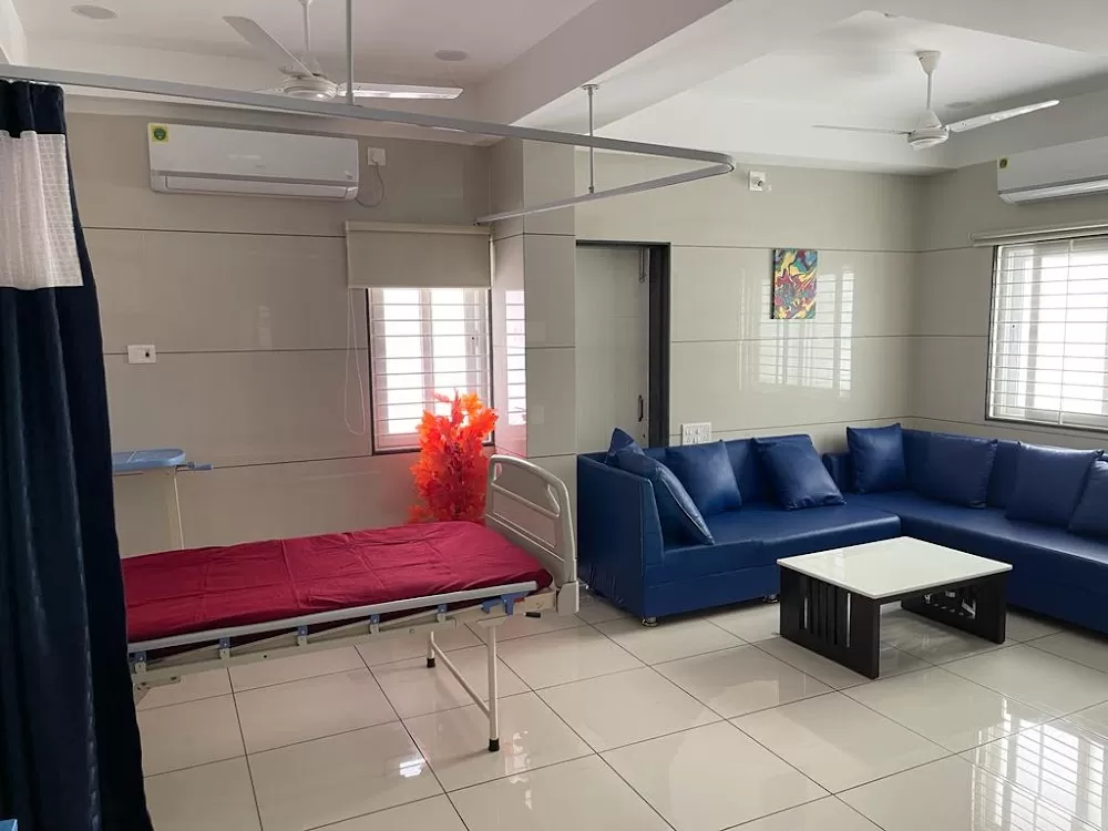 Neeta Maternity & Gynec Hospital - Photo 5