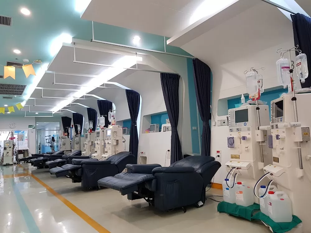 Phra Mongkut Klao Hospital - Photo 8