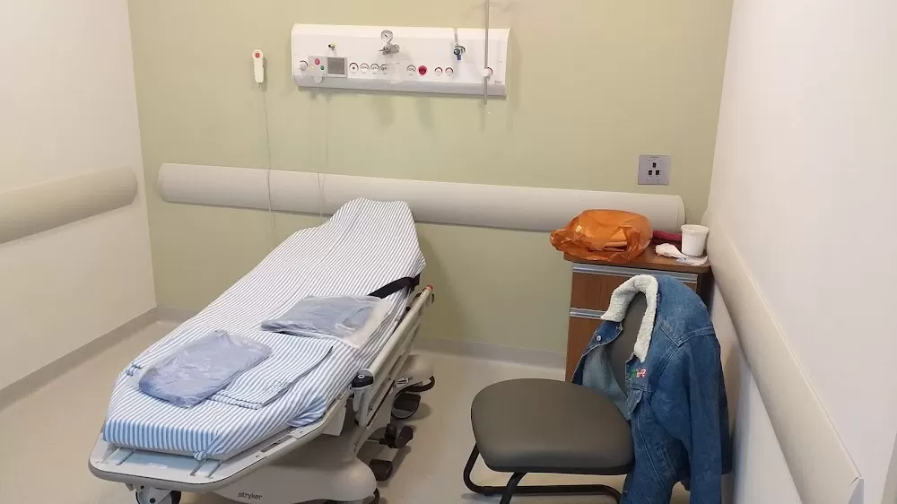 CEMA Hospital - Photo 8