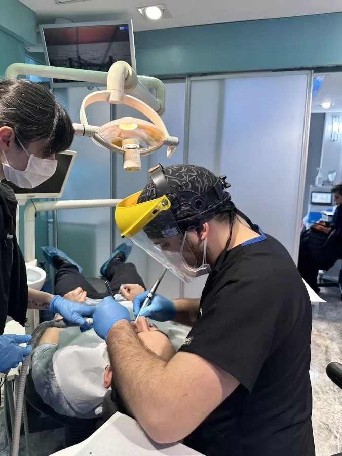 Kadikoy Dayıoğlu Dental Clinic - Photo 2