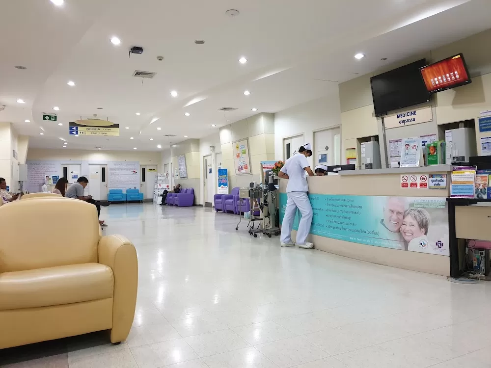 Kasemrad Hospital Bang Khae - Photo 2