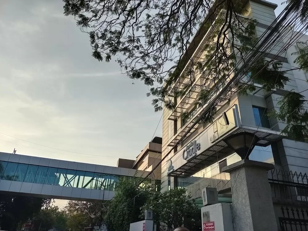 Best Obstetrician-gynecologist - Dr. Senthamil | Apollo Hospitals | Chennai - Photo 8