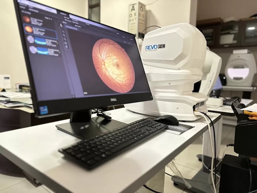Brar Eye Centre - Photo 4