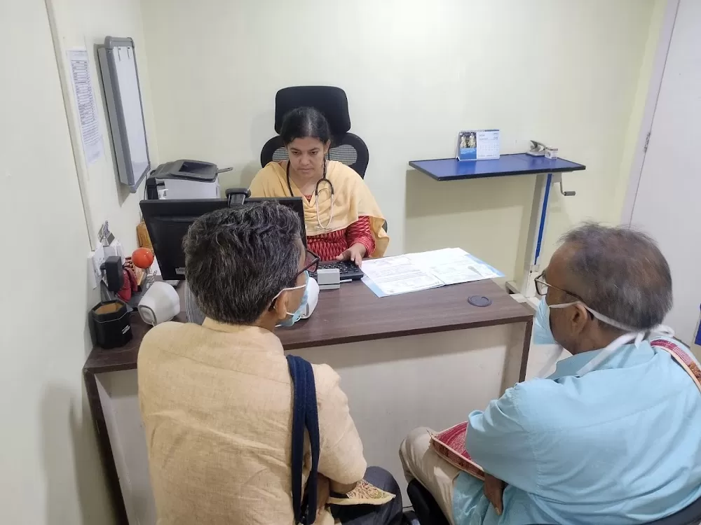 Dr. Moumita Chatterjee - Best Pulmonologist Doctor | Respiratory Medicine Doctor - Photo 3