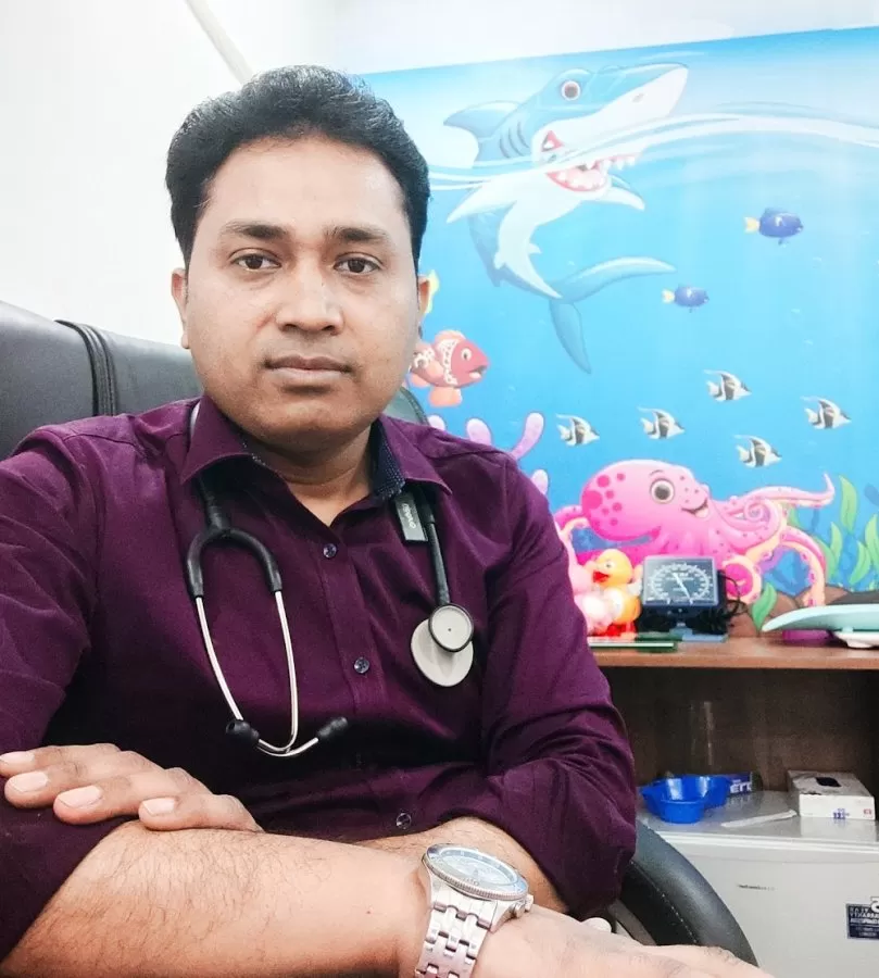 Dr Shailender Prasad - Pediatrician in Noida I Child specialist in Noida I Child Doctor I vaccination clinic I Neonatologist - Photo 6