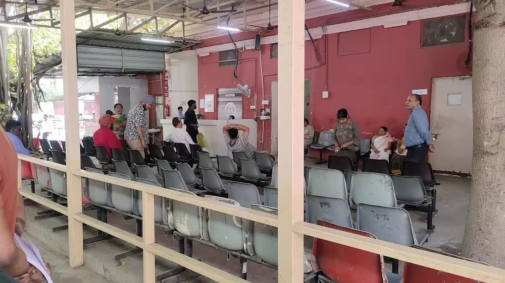 Dr. Shroff Charitable Eye Hospital - Photo 7