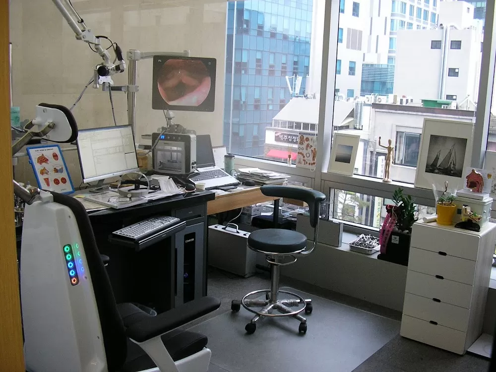 명동두리이비인후과의원(DOORI ent specialist) - Photo 3