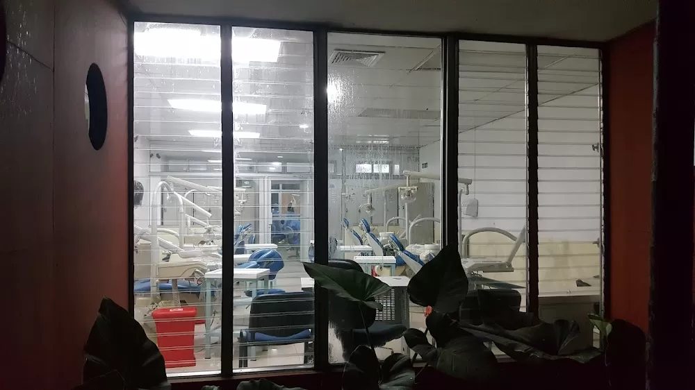 Clínica Odontológica Dr. René Puig Benz (UNPHU) - Photo 4