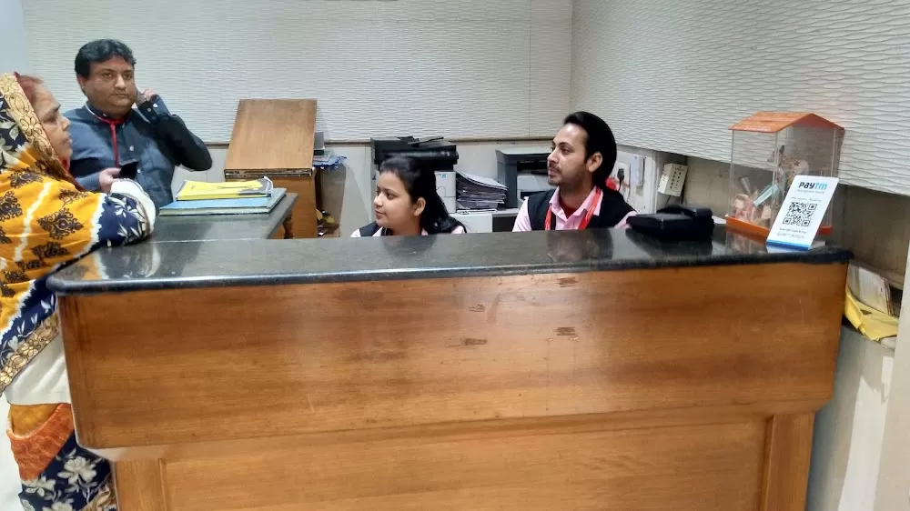 Dr. Naveen Bansal - Photo 8