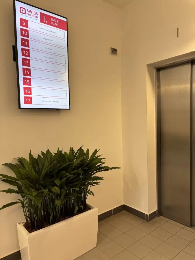 Swiss Prémium Egészségközpont - Újbuda - Medical Clinic - Photo 2