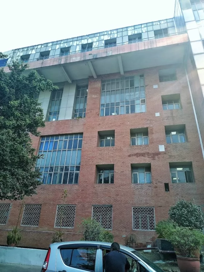 Eye O.T., Safdarjung Hospital - Photo 6