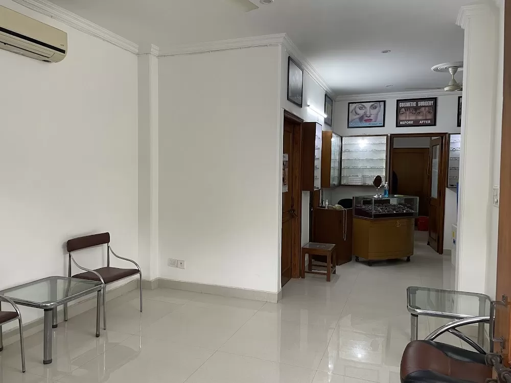 DR R K SACHDEV, EYE Hospital, Ophthalmologist, Cataract Surgeon, Retina Surgeon, Optical Shops - Photo 2
