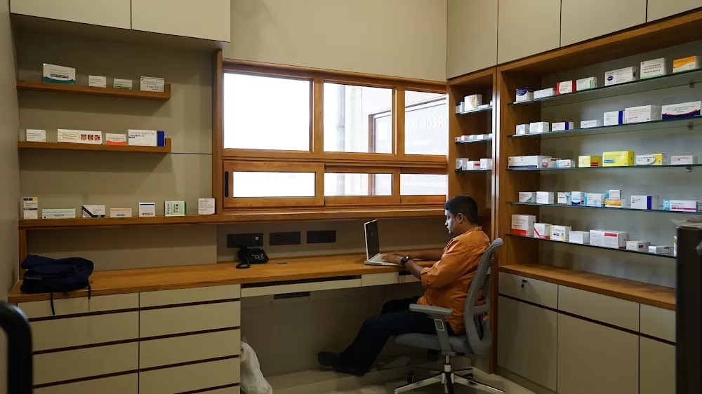 Arham Piles and Hernia Hospital – Best Piles Surgeon in Ahmedabad, Gallbladder, Appendix, Circumcision Doctor Ahmedabad - Photo 4