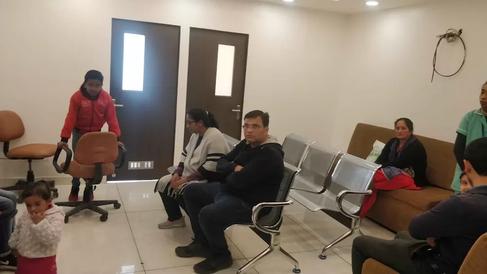 Santokh Klinics - Photo 6