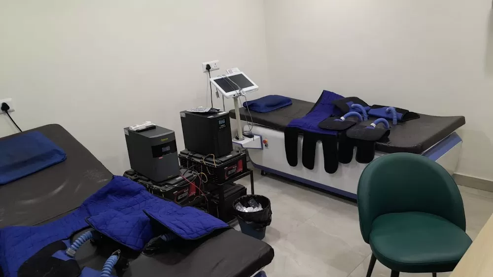 Saaol Heart Centre - Pitampura - Photo 5