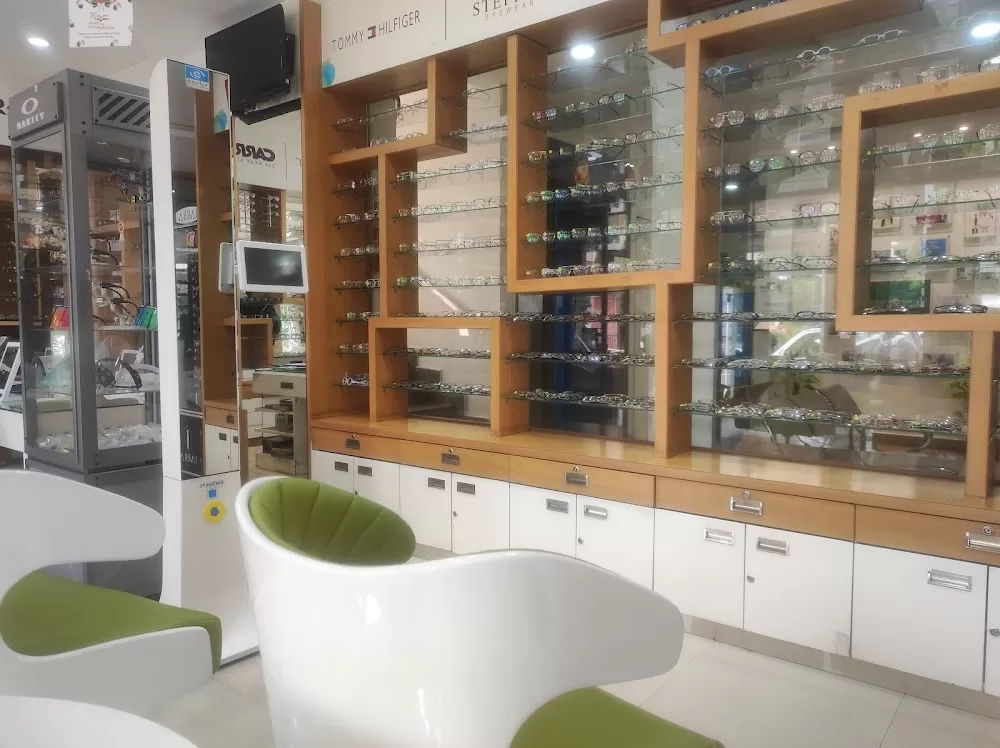 Win Vision Eye Hospitals - Photo 5