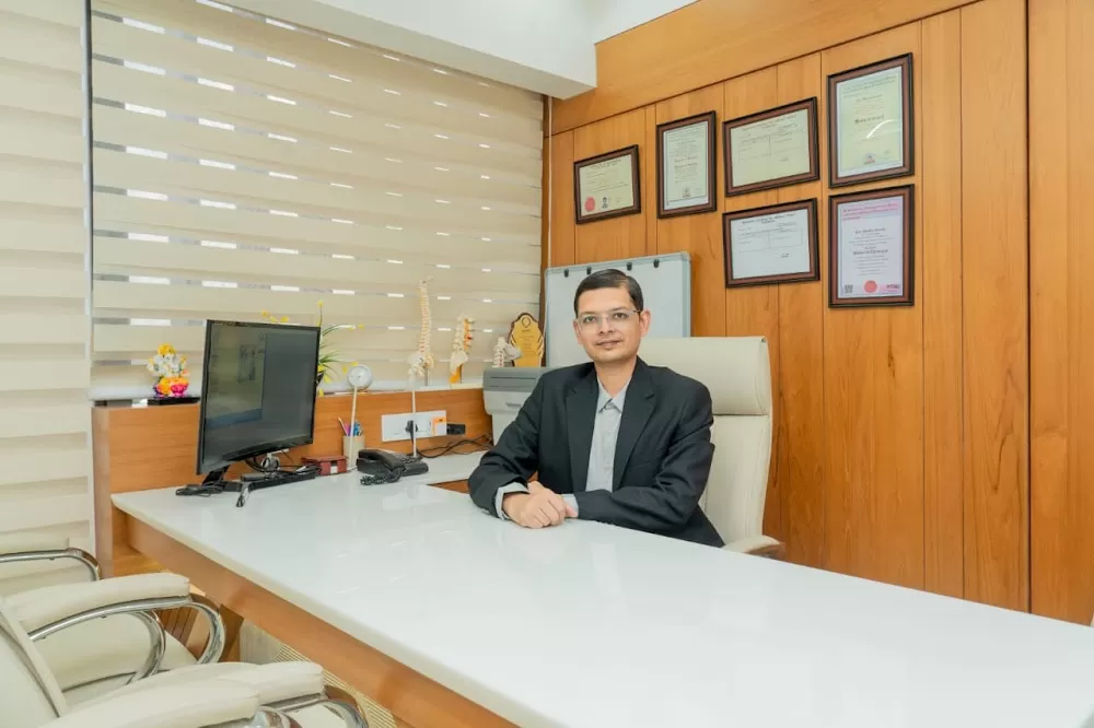 Dr. Manthan Patel : Vaishvi Brain & Spine Neurosurgical Hospital : Neurosurgeon in Ahmedabad : Spine Surgeon in Ahmedabad - Photo 2