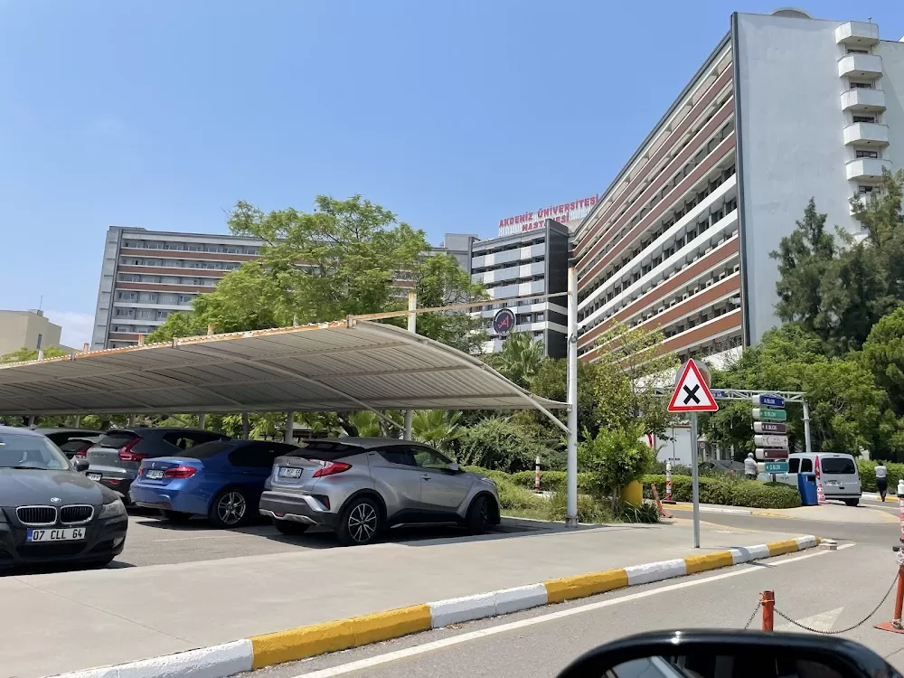 Akdeniz Üniversitesi Hastanesi Cerrahi Klinikleri - Photo 4