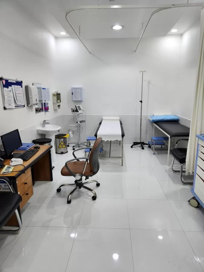 NMC Medical Center (Oxford) Muroor - Photo 3