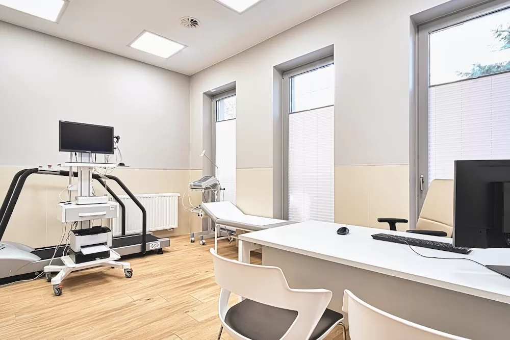 Krakowskie Centrum Diagnostyczno Kliniczne (KCDK) - Photo 6