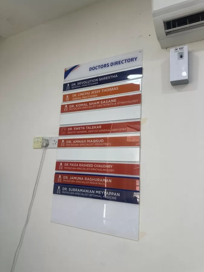 Right Health Karama Medical Center (Burjuman Br.) - Photo 3