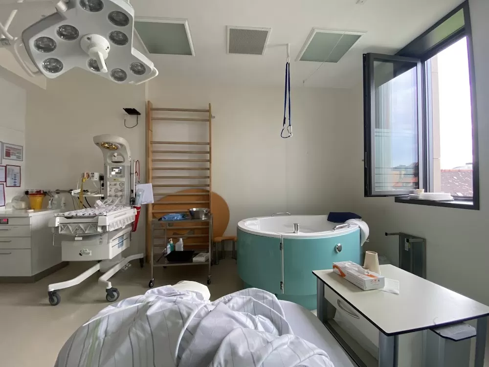 Frauenklinik in der Maistraße - Photo 2