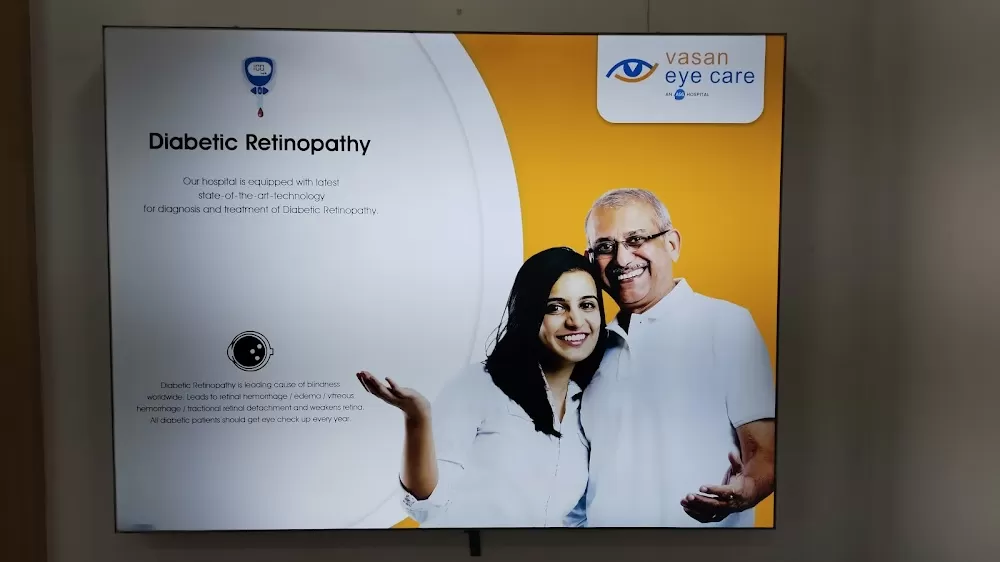Vasan Eye Care Hospital - (Vadapalani, Chennai) - Photo 6