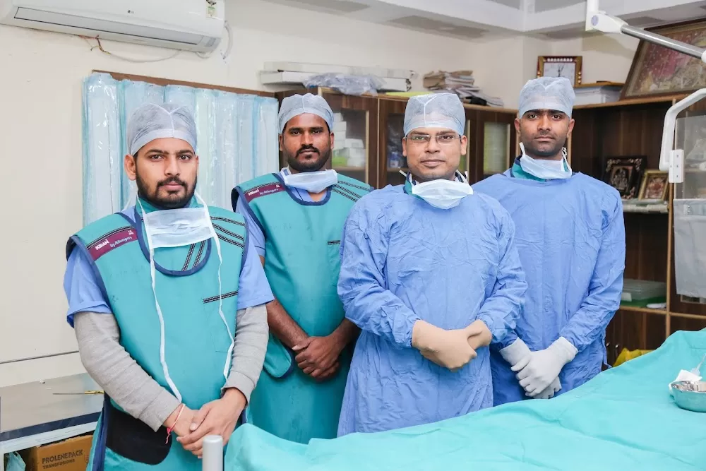 Dr. Gaurav Singhal - Photo 6