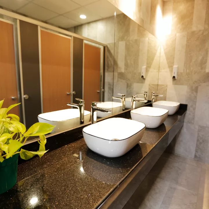 Vietmedi Healthcare Center - Photo 8