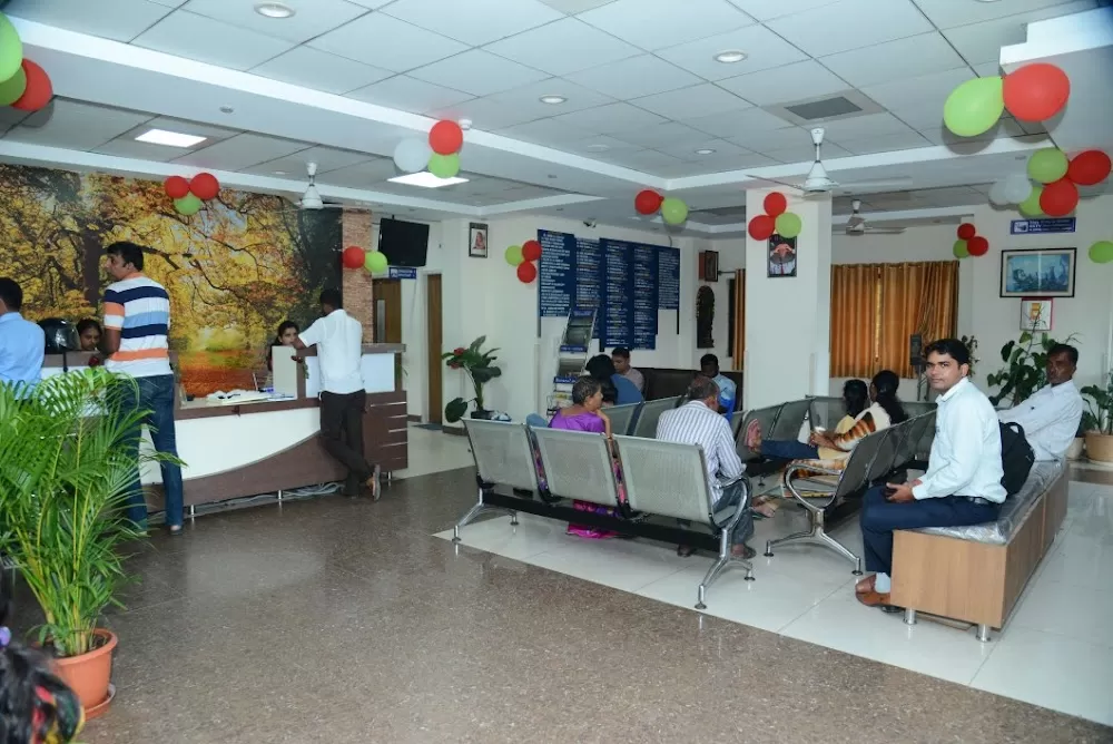 Dr Achi Ashok - Photo 4