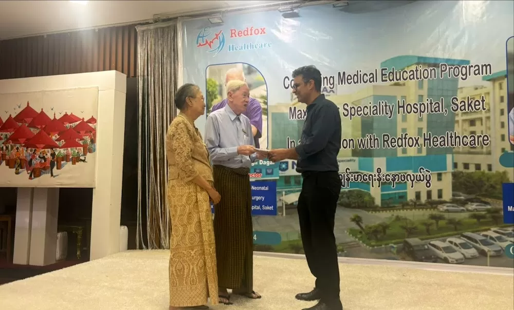 Dr. Asit Arora - Best Oncologist in Apollo Hospitals, Delhi | Stomach Cancer | Colon Cancer Treatment in Delhi - Photo 3