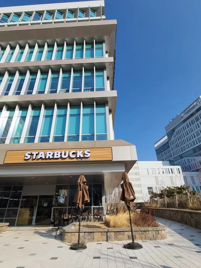 Seoul National University Dental Hospital - Photo 7