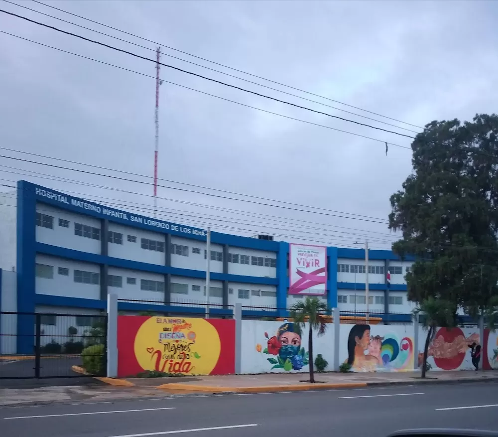 Hospital Materno - Infantil San Lorenzo de Los Mina - Photo 2